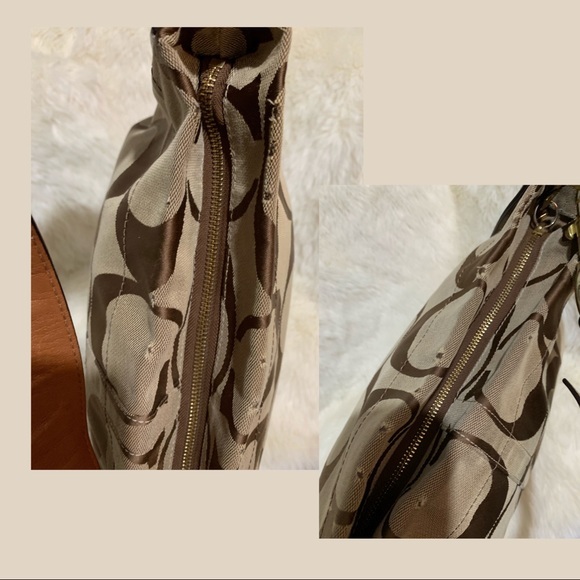 COACH SIGNATURE SHOULDER HOBO HANDBAG  #10620 - Picture 3 of 10